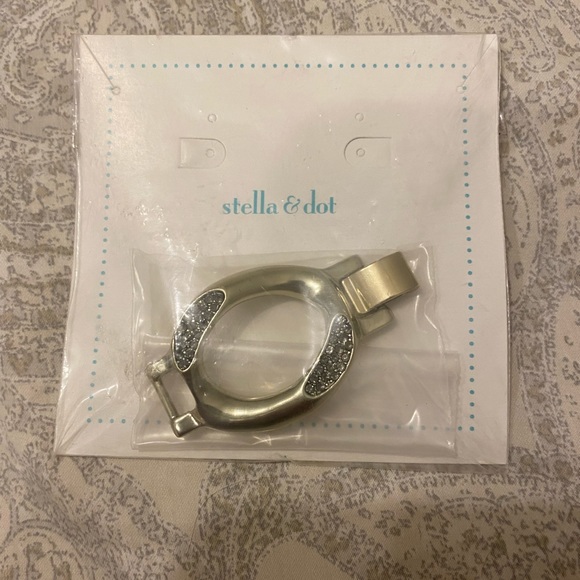 STELLA & DOT Tempest Bib Statement Necklace - Picture 4 of 9